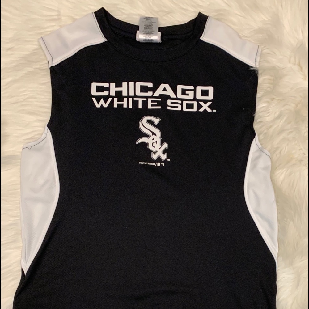 Boy’s Chicago White Sox shirt